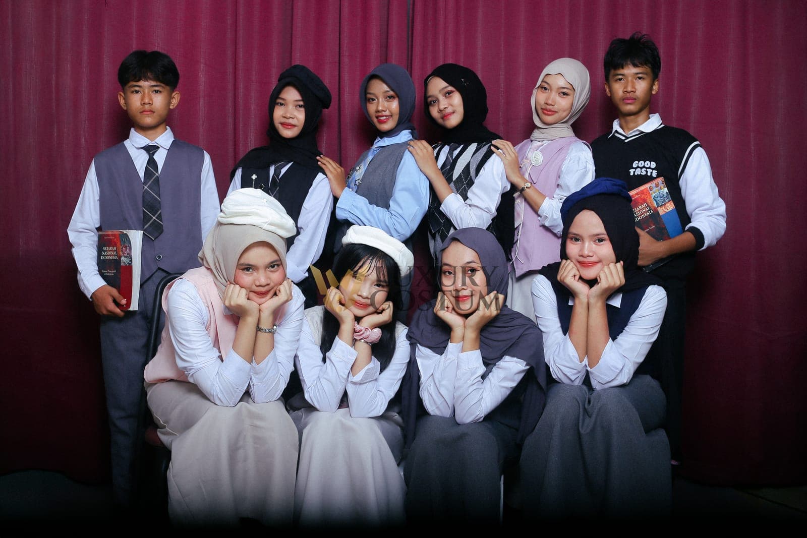 American School — foto 1